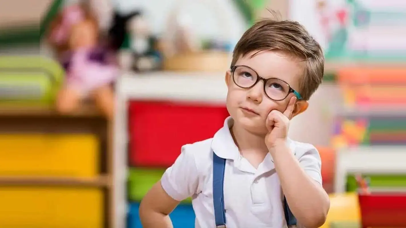 چگونه به بچه خود جواب دهم که خدا را چه کسی آفریده است؟
