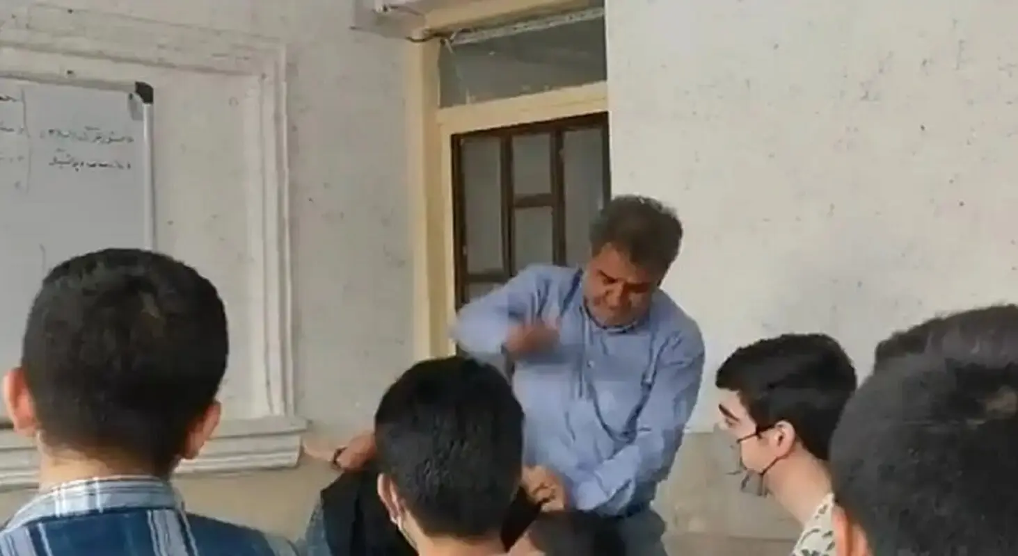 ویدیوی کتک خوردن دانش‌آموز شیرازی