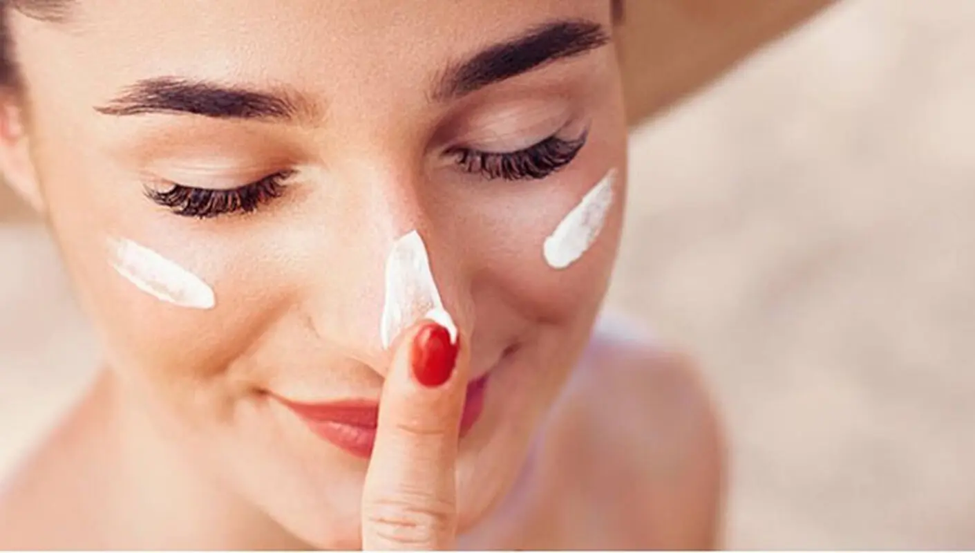 چگونه بهترین ضد آفتاب پوست چرب را انتخاب کنیم؟