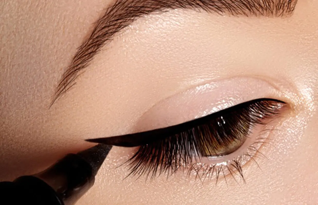 چگونه آرایش مات داشته باشم؟