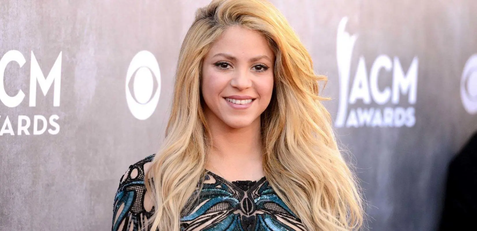 شکیرا سند خیانت پیکه را رو کرد!