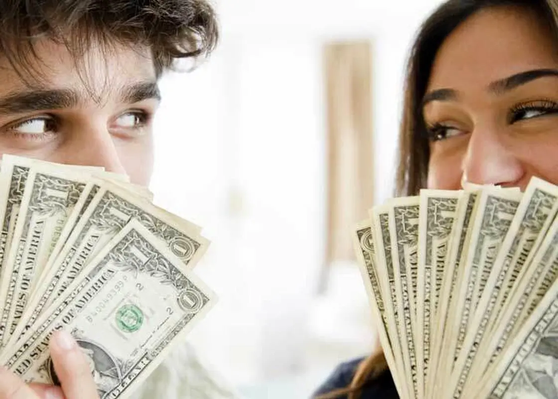 جیب پنهان دارید که همسرتان از آن بی‌خبر است؟