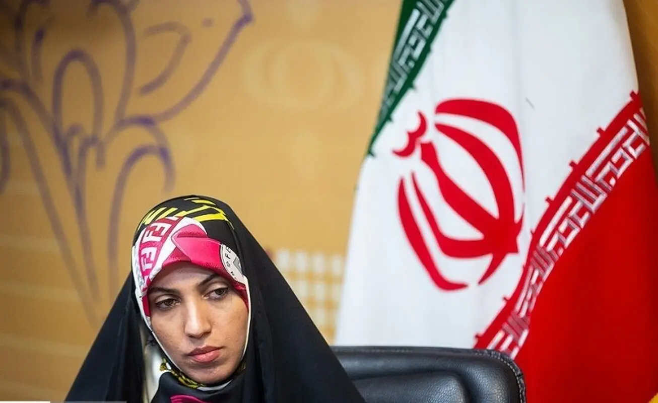 توئیت خبرنگار جنجالی، داد رسانه اصولگرا را هم درآورد