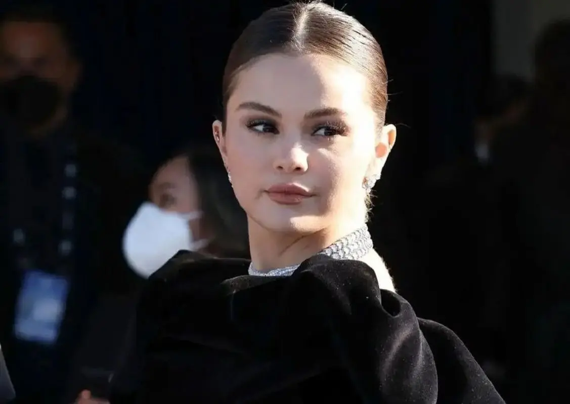 عکس/ سفر مجردی و دخترانه عروس بکهام و سلنا گومز!