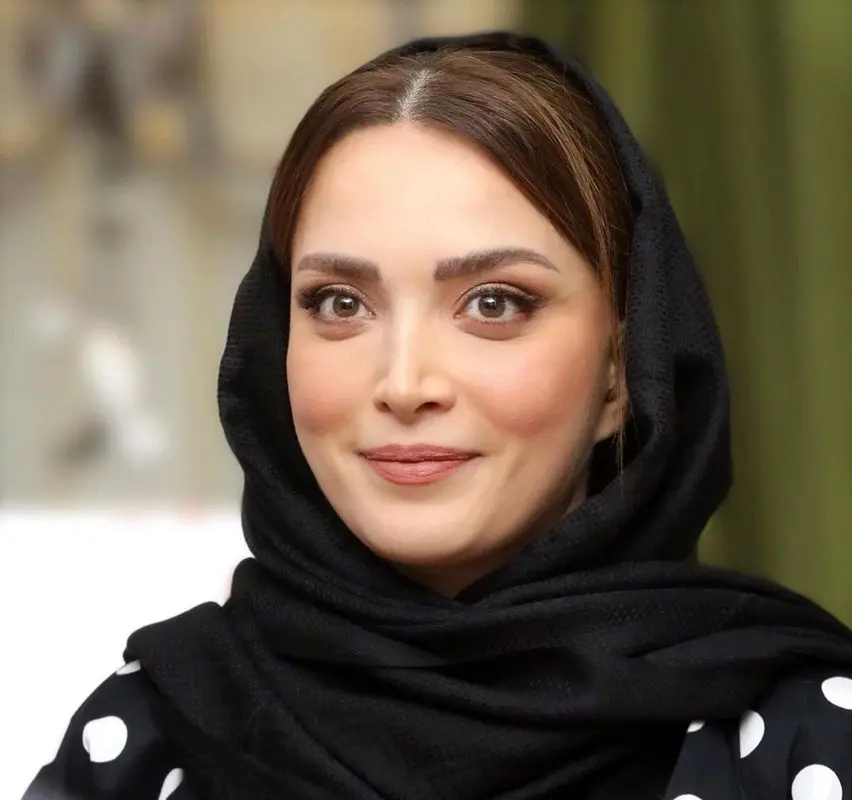 “بهنوش طباطبایی” هم چادری شد/ عکس