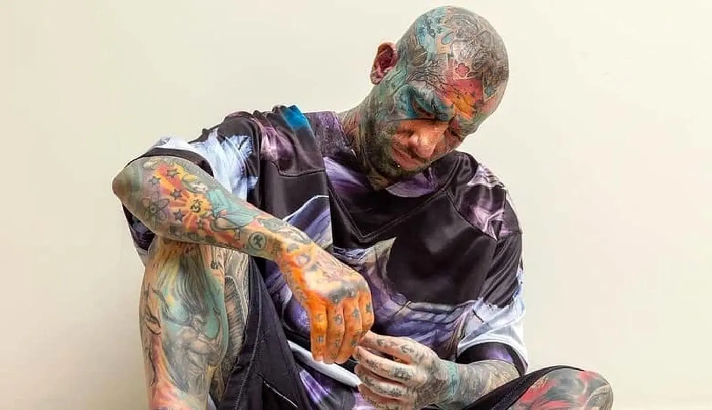 خواننده جنجالی، بیماری روانی خود را اعلام کرد!