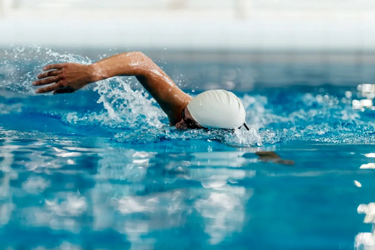 11 درمان خانگی طبیعی باورنکردنی برای رفع تیرگی خط مایو