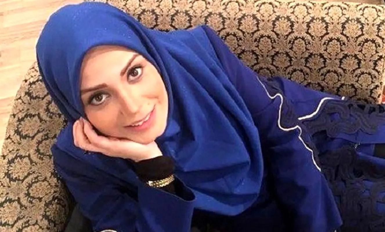 تیپ غیر متعارف خانم مجری معروف حاشیه‌ساز شد
