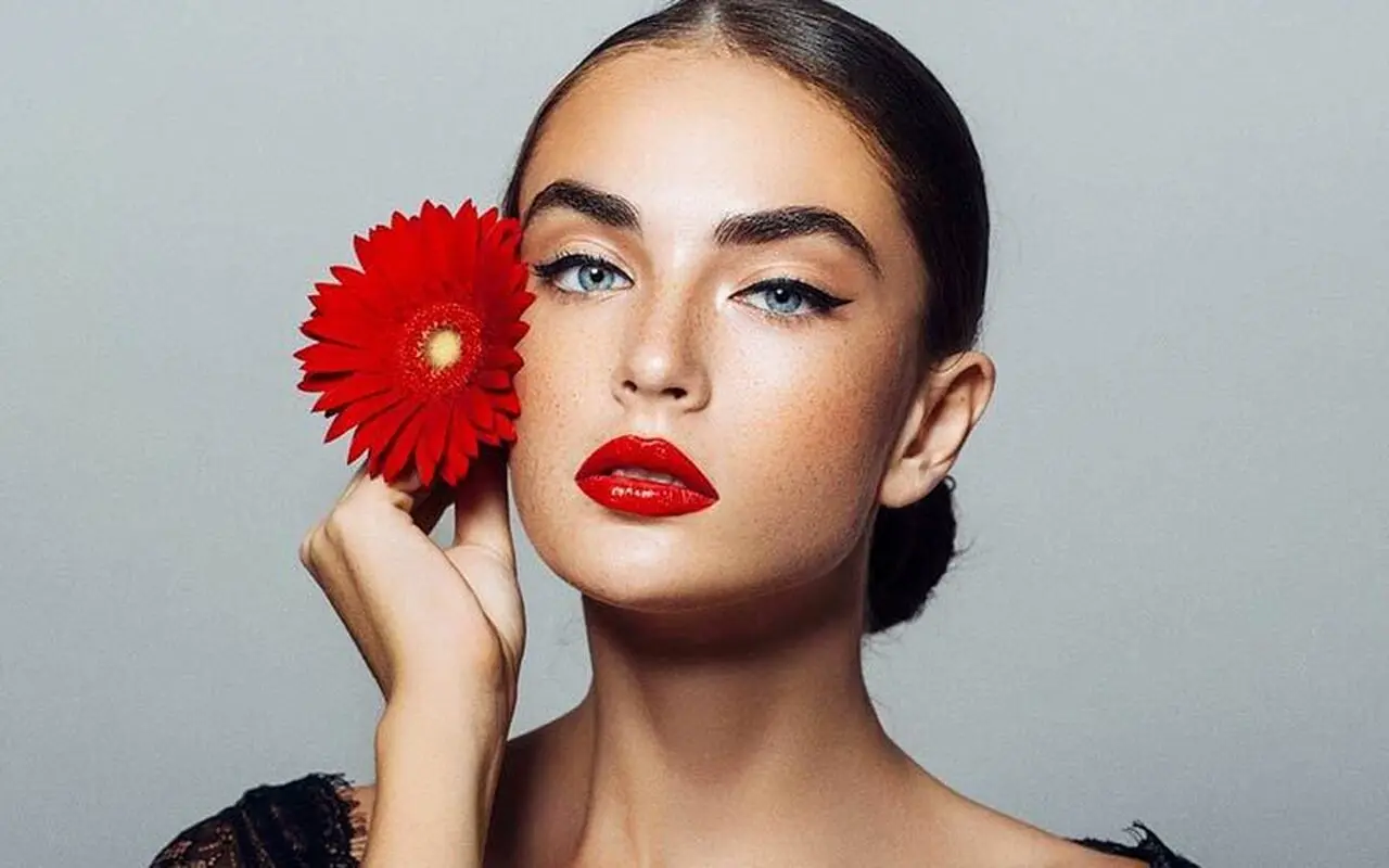 بهترین رژ لب برای روزهای گرم تابستان: رژ لب مات انتخابی برای خاص پسندها!