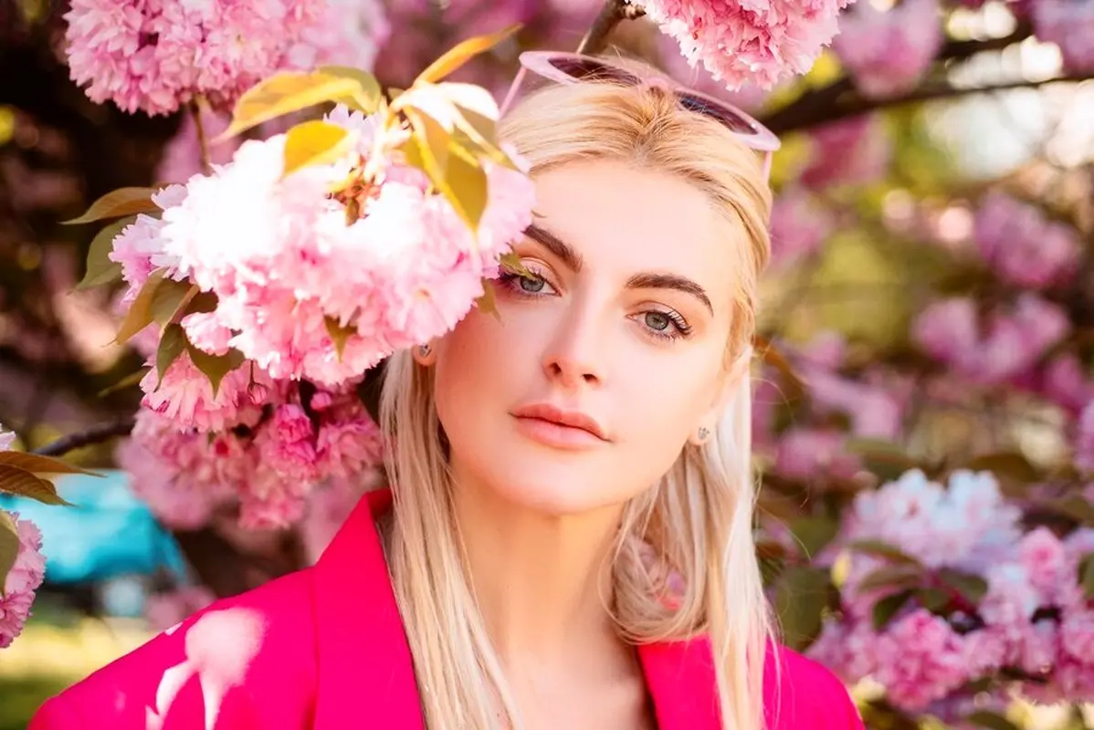 فال روزانه 30 فروردین برای زنانی که ندای قلب خود را می‌شنوند!