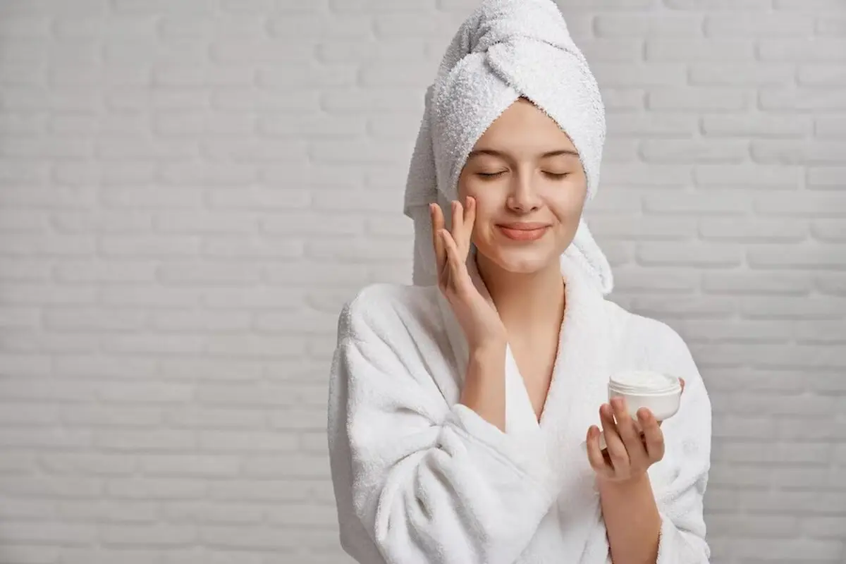 این ماده ساده برای پاکسازی پوست معجزه می‌کند!