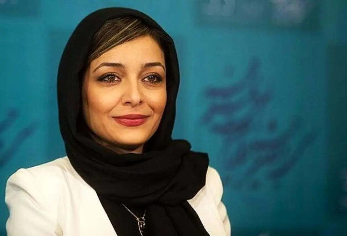 خانم بازیگر بعد از مدت‌ها با این پست آفتابی شد/ عکس بدون روسری ساره بیات