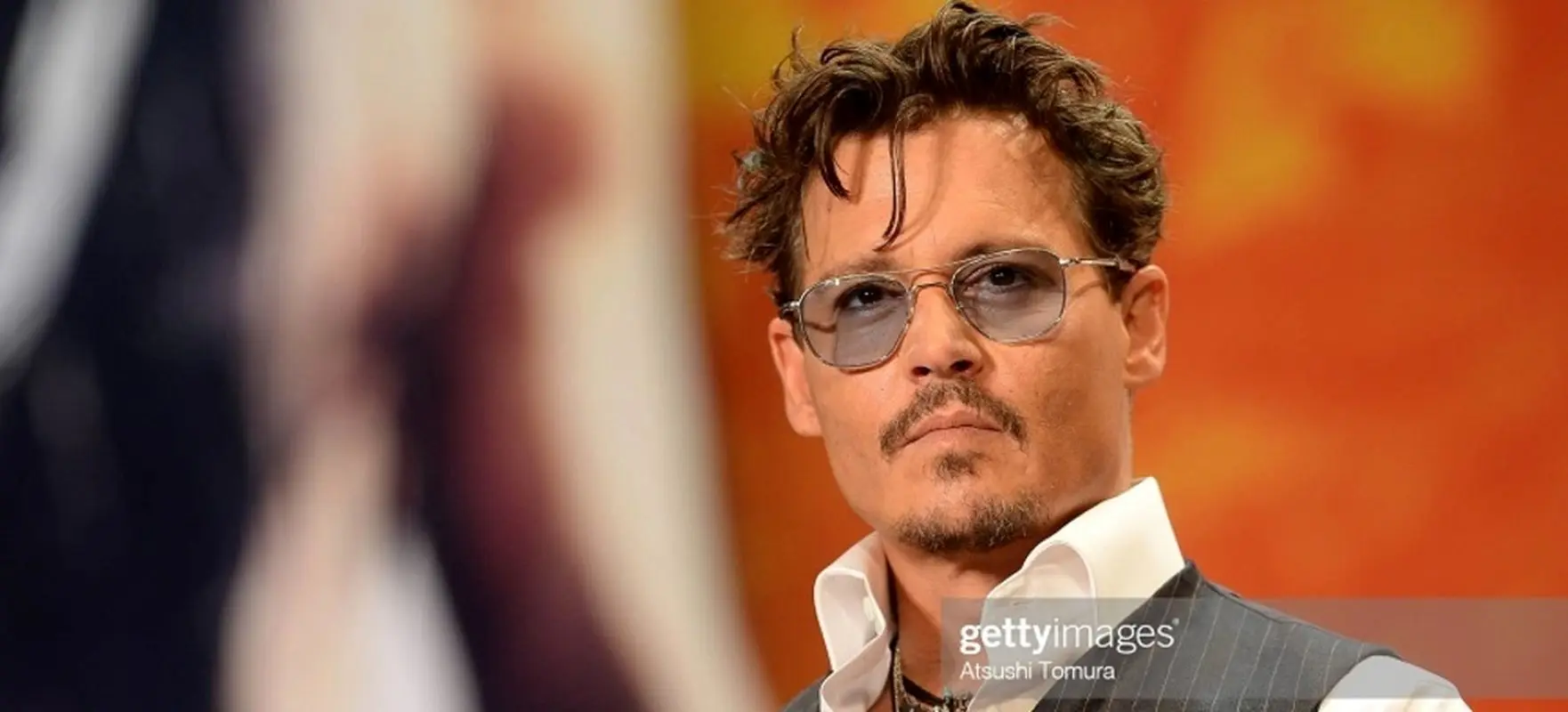 استایل جانی دپ دوست داشتنی روی فرش قرمز/ افتتاح فستیوال کن 2023 با جانی دپ