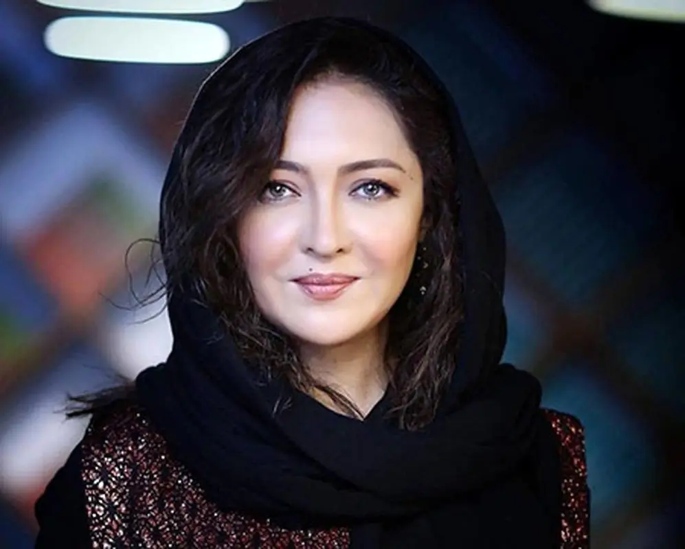 سوپرایز بامزه نیکی کریمی با دیدن هوادارانش در خیابان! + عکس