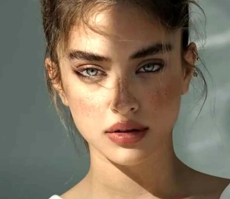 راز مردانه ای که فاش شد: چرا زنان با اندام پرتر برای مردان جذاب ترند؟