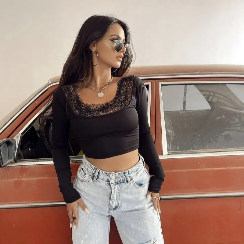 ترفندهای خوش تیپی با ترند تابستان 1402: کراپ تاپ را این مدلی بپوش!