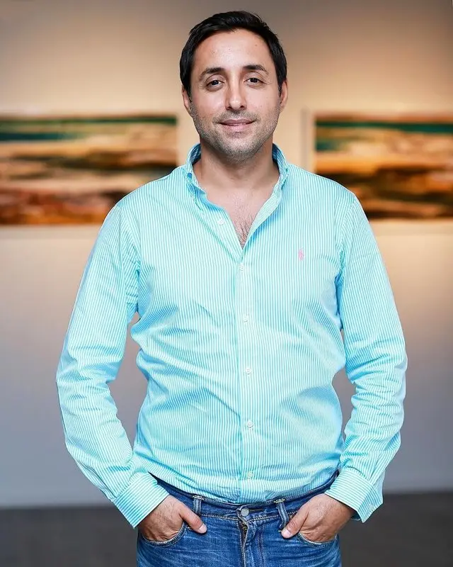 چهره آقای بازیگر با آرایش زنانه سوژه شد + عکس