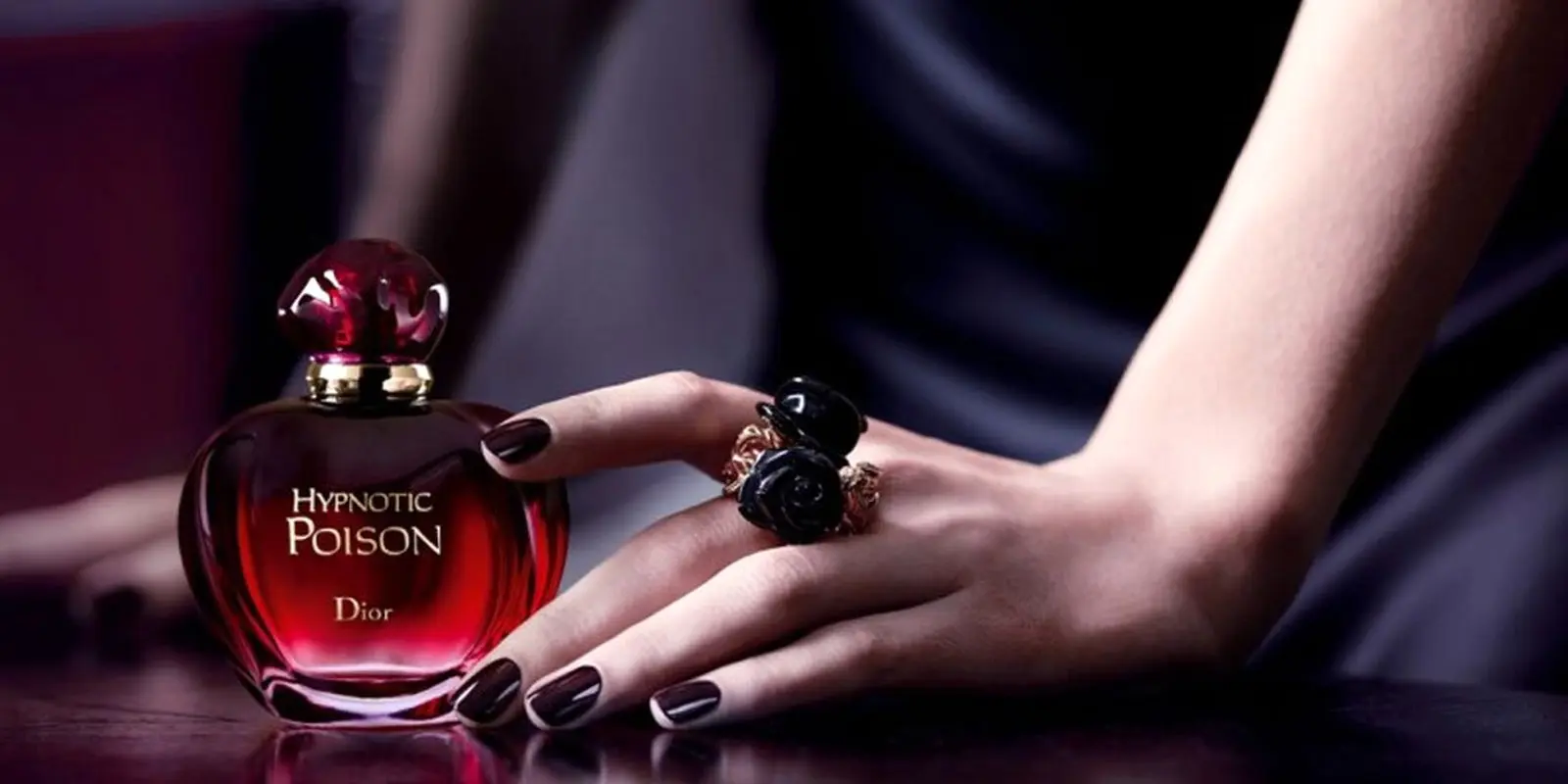 8 عطر زنانه اغواگر که هر خانمی باید داشته باشد/ بهترین عطرهای زنانه با ماندگاری بالا