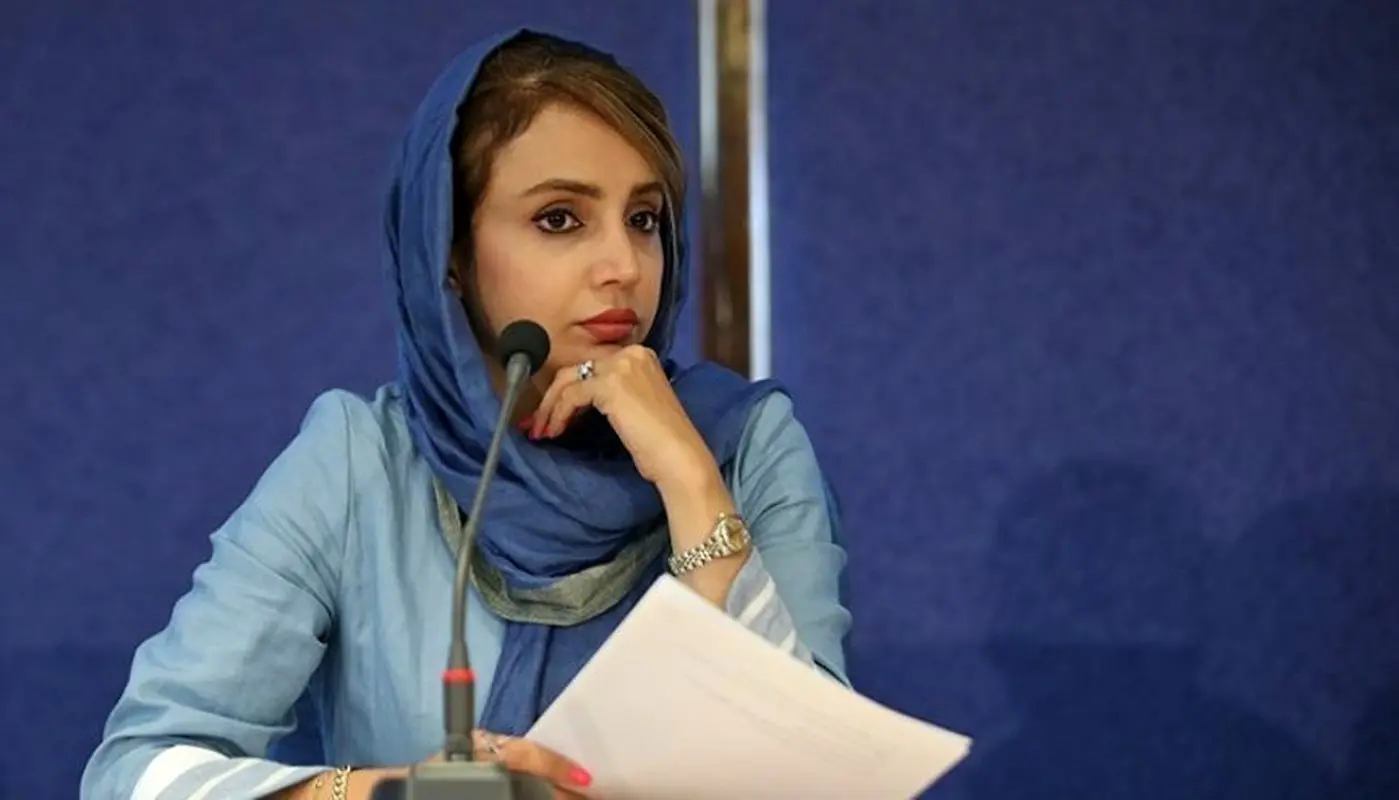 غوغای استایل عروسی شبنم قلی خانی / عکس یادگاری بازیگر زن با عروس و داماد!