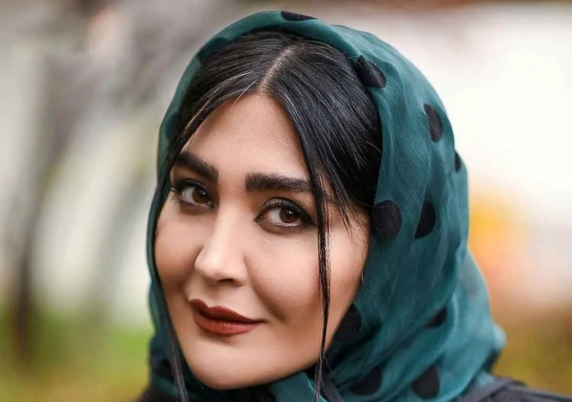 عکس شکار شده مریم معصومی در فروشگاه لباس مردانه / سرووضع نامرتب خانم بازیگر!