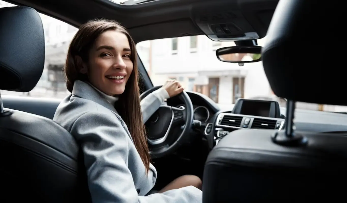رانندگی زنان بهتر است یا مردان؟