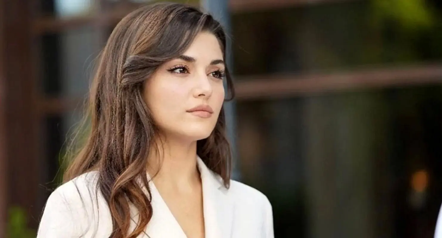 رابطه جدید بازیگر زیبا و مشهور ترکیه بر سر زبان‌ها افتاد