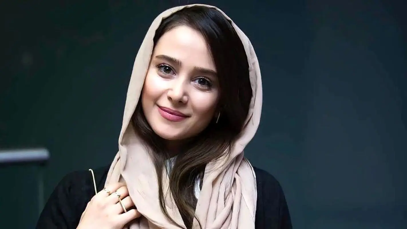 انتشار عکسی خصوصی از خانم بازیگر و همسر سابقش