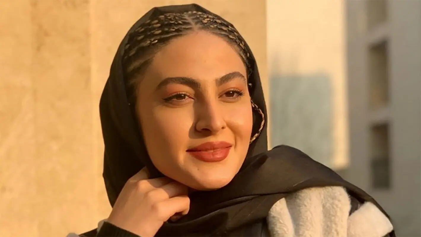 عکس خانم بازیگر با آرایش غلیظی که کسی انتظارش را نداشت!