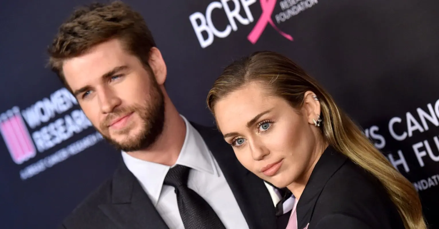 خانم خواننده مشهور به خاطر خیانت همسر بازیگرش طلاق گرفت!