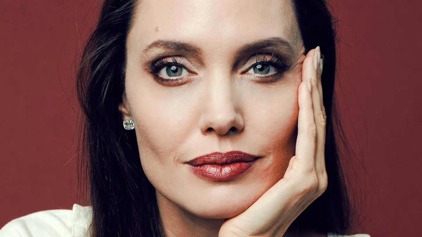 خداحافظی بازیگر زن مشهور از دنیای بازیگری