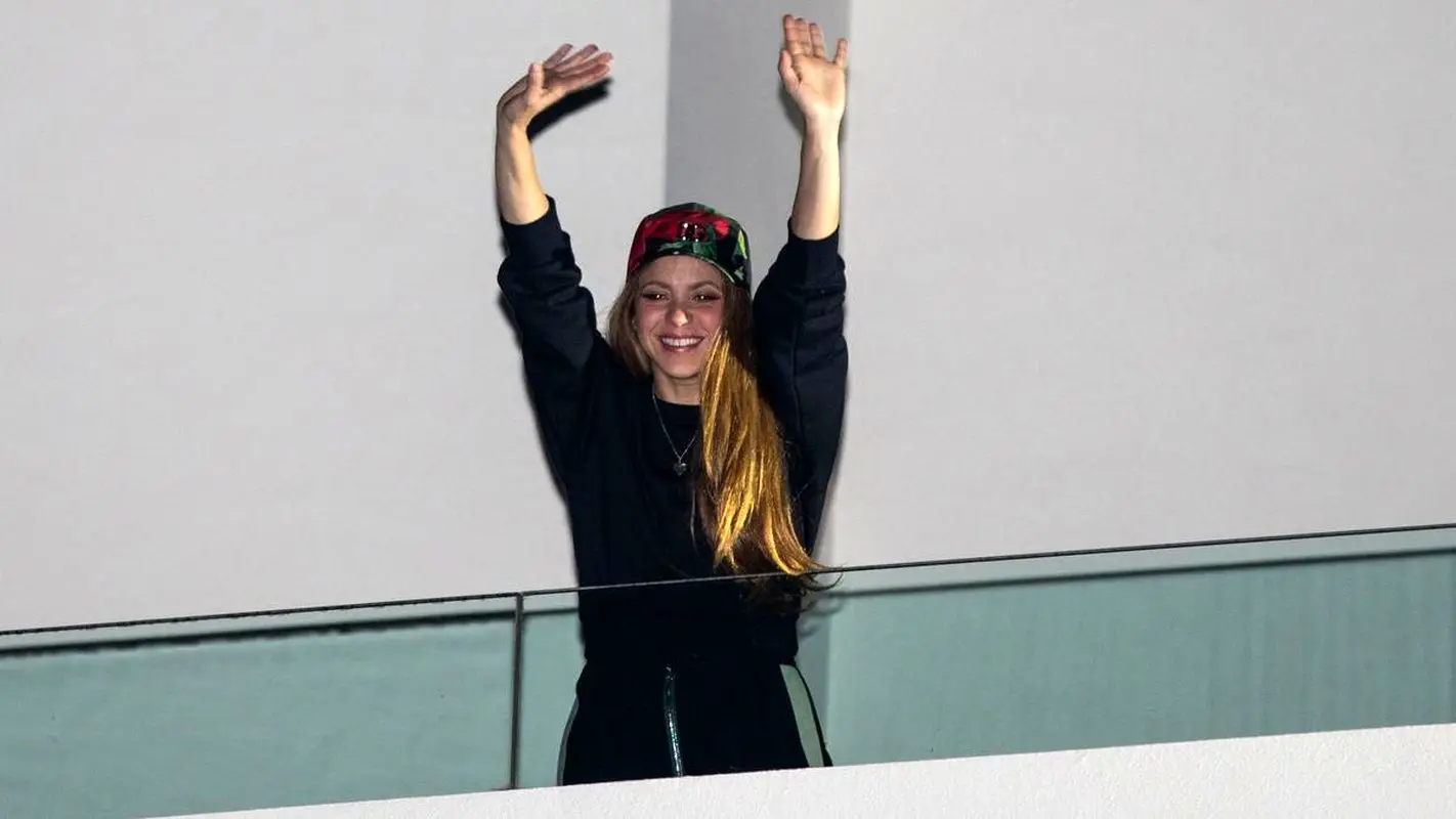 مهاجرت شکیرا به دلیل تهدید پدر پیکه!