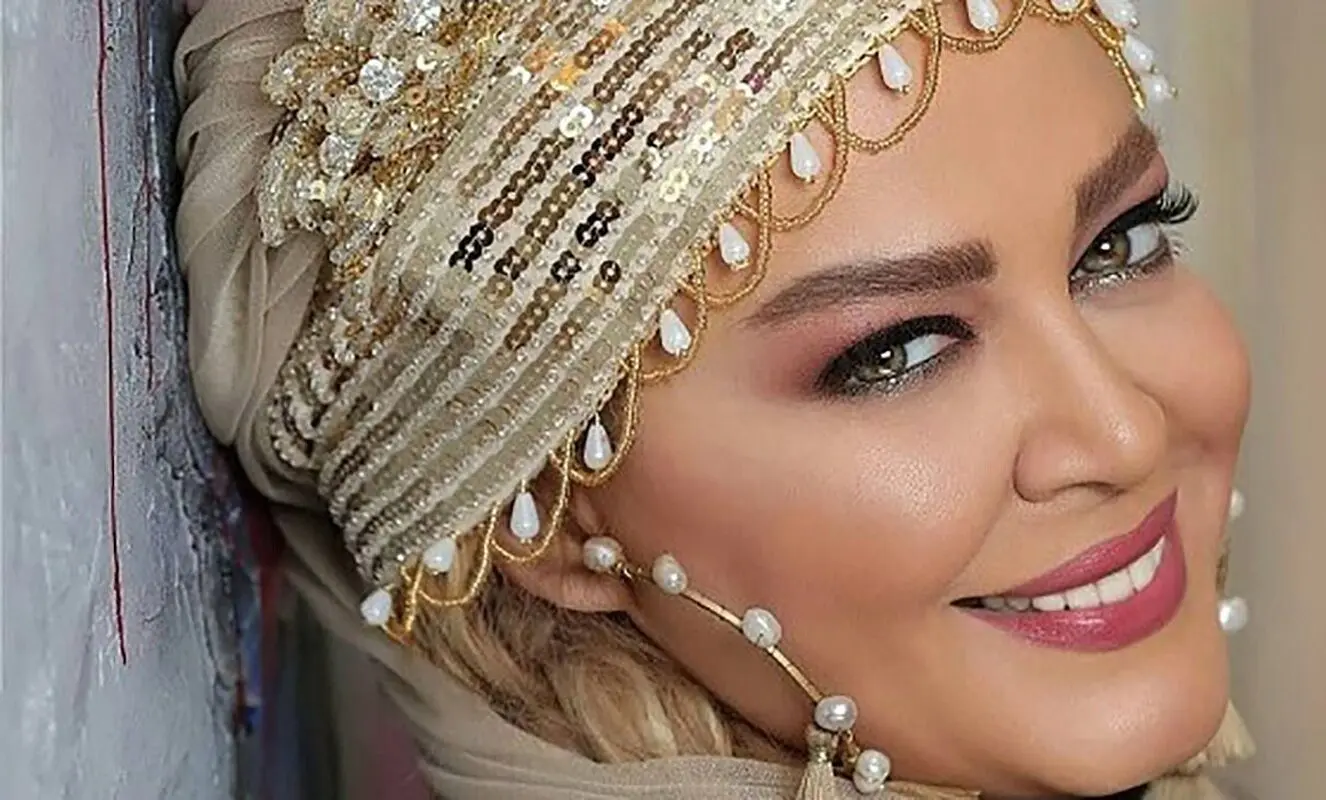 استایل جنجالی تازه از بهاره رهنما این بار با حوله حمام!
