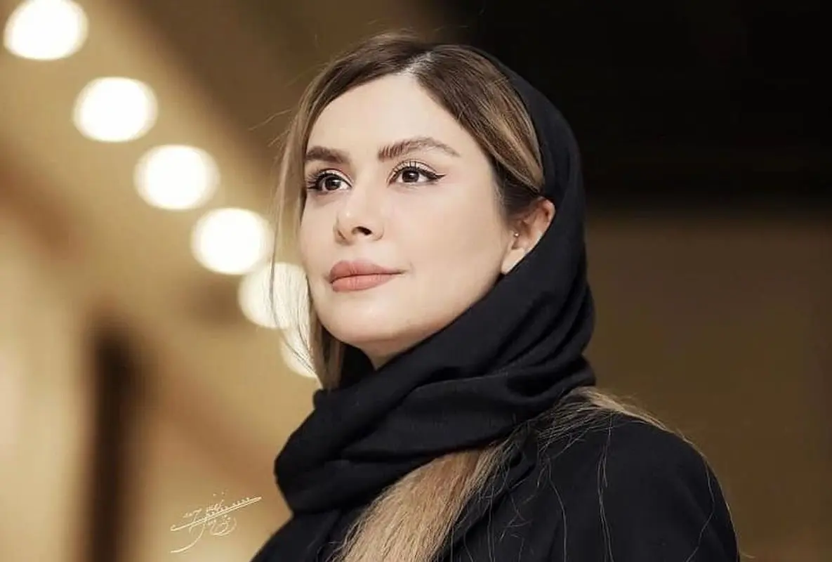 ظاهر متفاوت خانم مجری تلویزیون با رنگ موی جدیدش