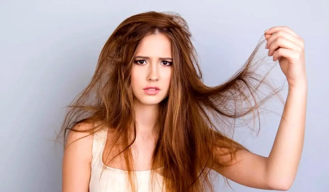 با این ترفندها موهای خود را نجات دهید!/ بهترین راهکار درمان موی آسیب دیده