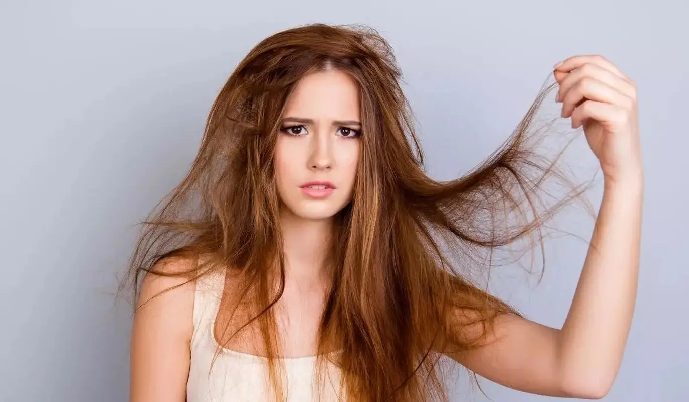 با این ترفندها موهای خود را نجات دهید!/ بهترین راهکار درمان موی آسیب دیده