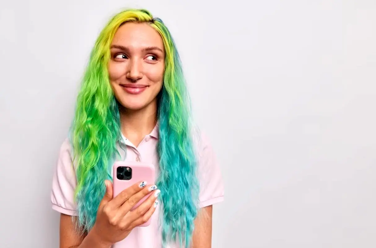 جذاب‌ترین رنگ موی تابستانی چه رنگی است؟