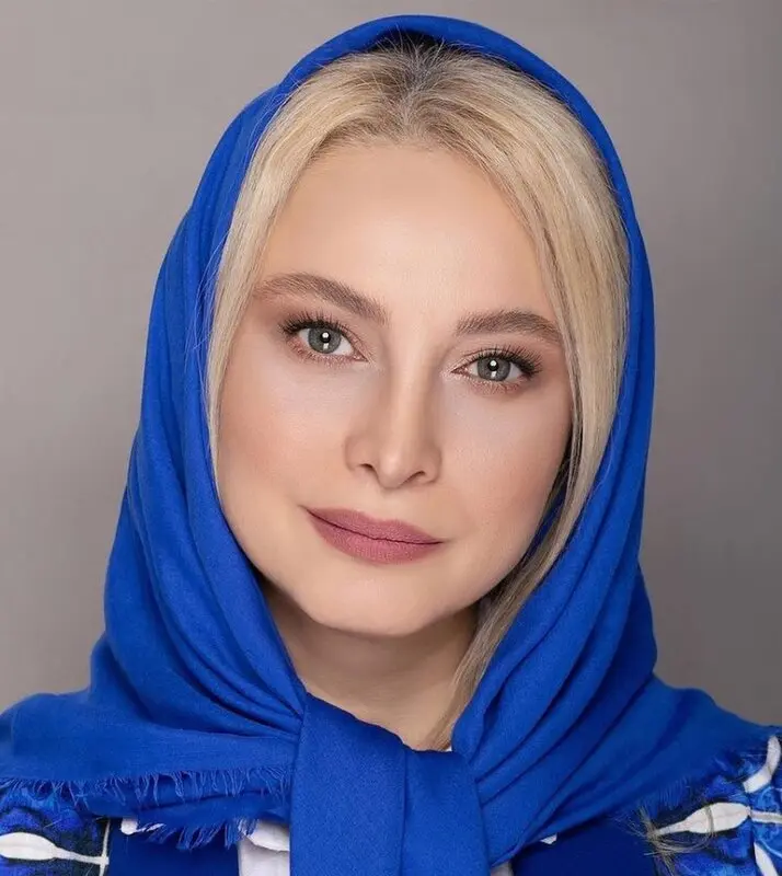 تیپ و استایل امروزی خانم بازیگر بعد طلاق سوژه شد!/ خانم هر روز جوون تر میشه!