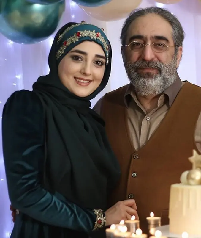 عکس عاشقانه دو مجری معروف تلویزیون کنار هم لو رفت!