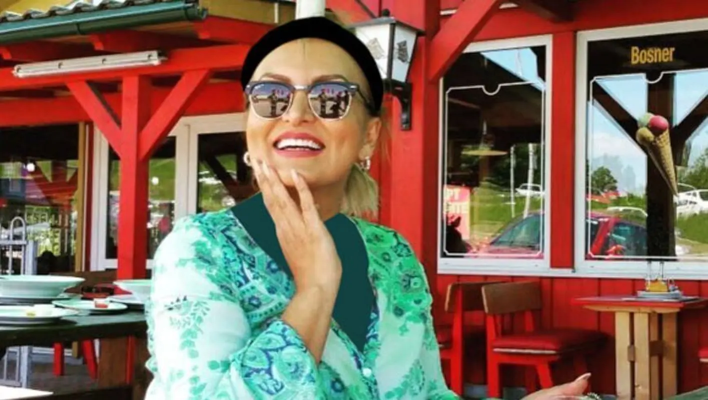 تولد 60 سالگی هنگامه خواننده ایرانی / جوانی باورنکردنی خانم خواننده! + عکس