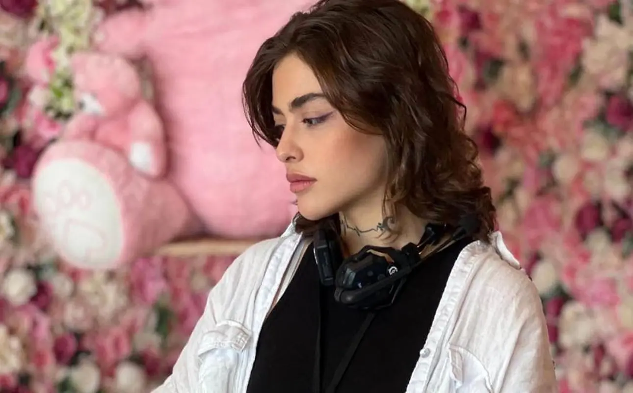 استایل مجلسی ریحانه پارسا در کنسرت ابی ترکاند / طراحی لباس برای خانم بازیگر + عکس