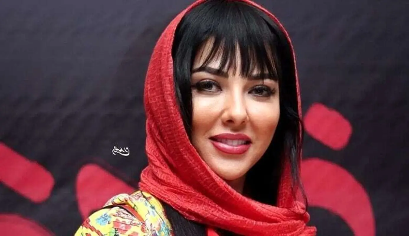 کت سفید دخترانه لیلا اوتادی غوغا کرد / استایل شیک بازیگر محبوب + عکس