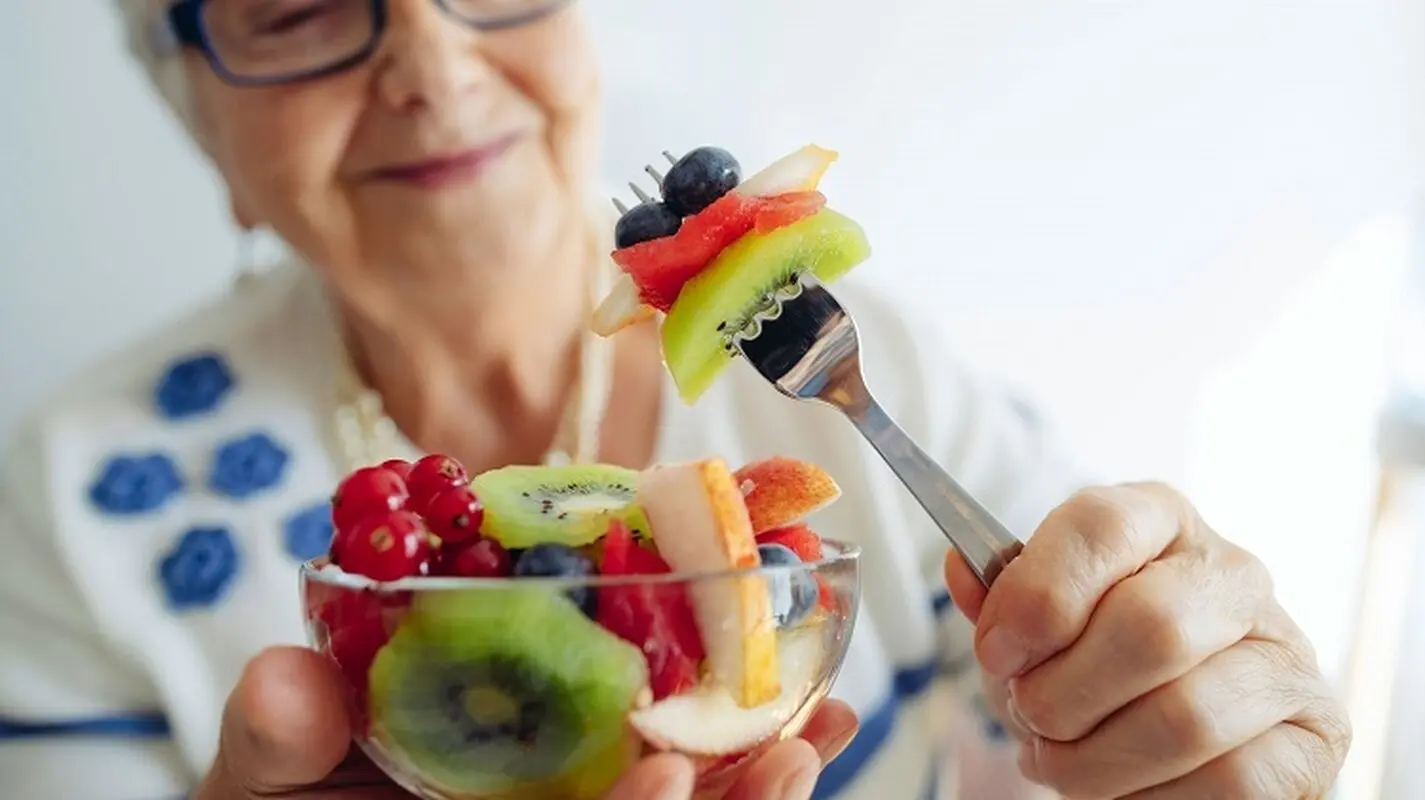 کلاژن را از چه مواد غذایی می توان دریافت کرد؟