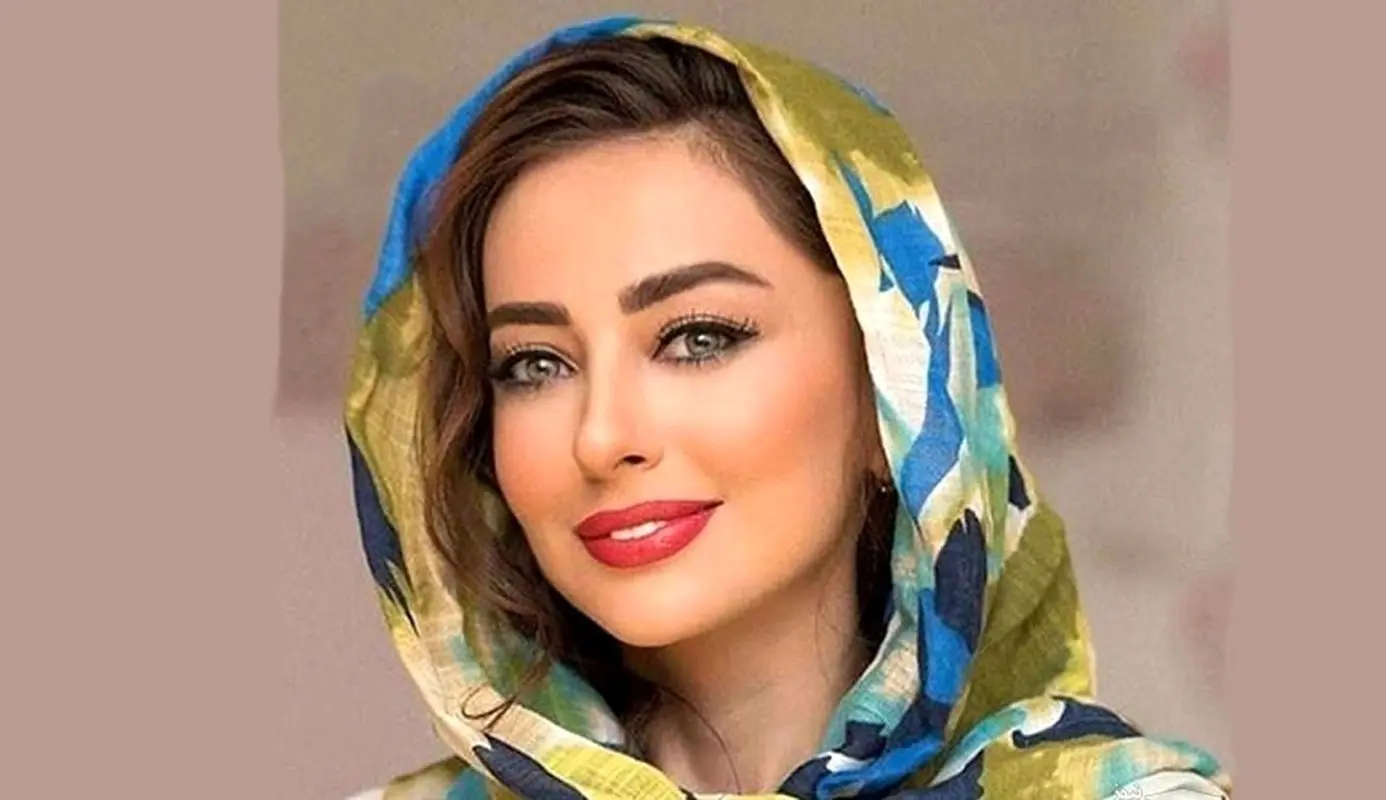نفیسه روشن را با این تیپ پاییزی شیک و جذاب ببینید