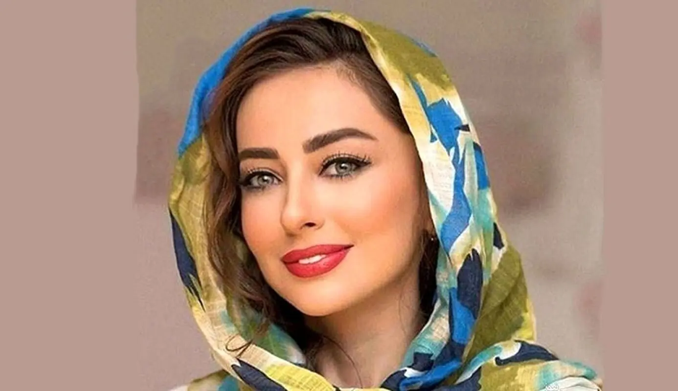 نفیسه روشن را با این تیپ پاییزی شیک و جذاب ببینید