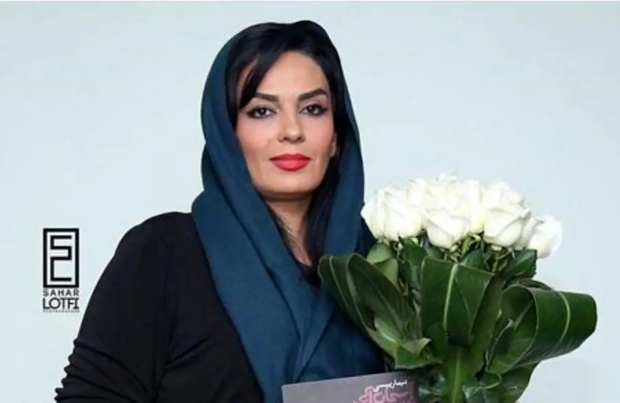 بازیگر زن ایرانی و پسرش در لندن / استایل متفاوت سارا خوئینی ها + عکس