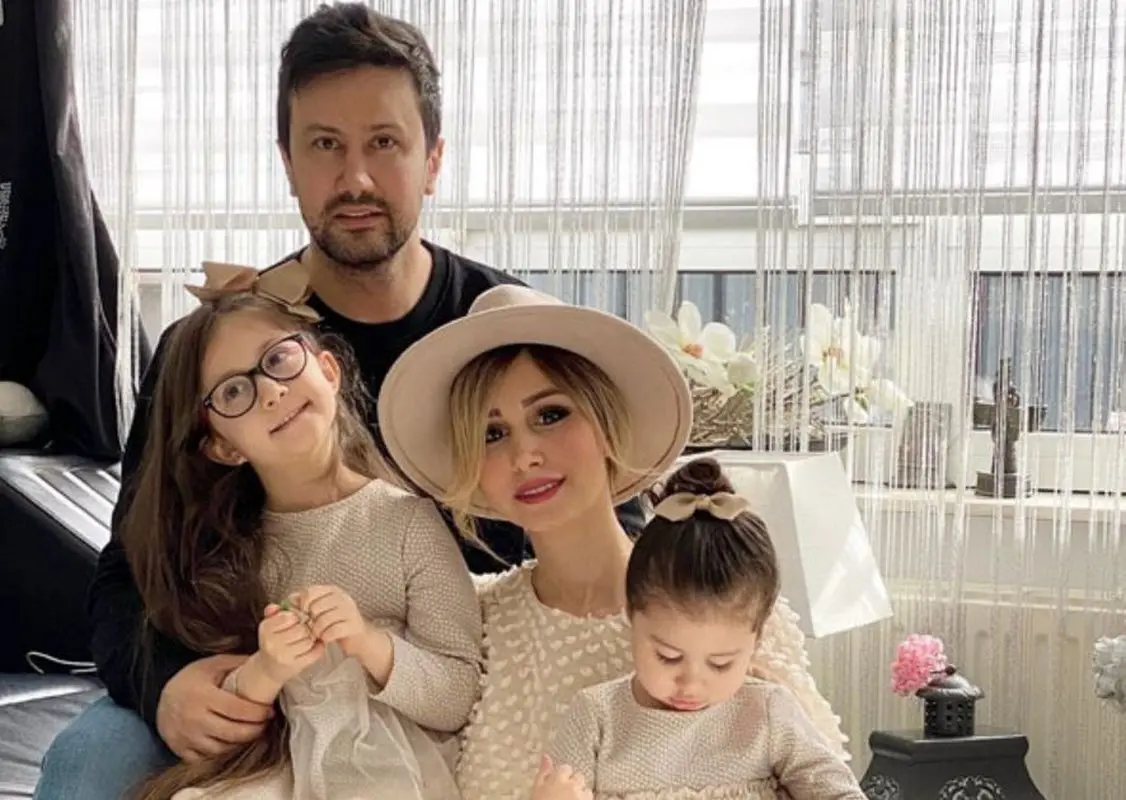 استایل پاییزی زنانه همسر شاهرخ استخری / شیک پوشی در خارج + عکس