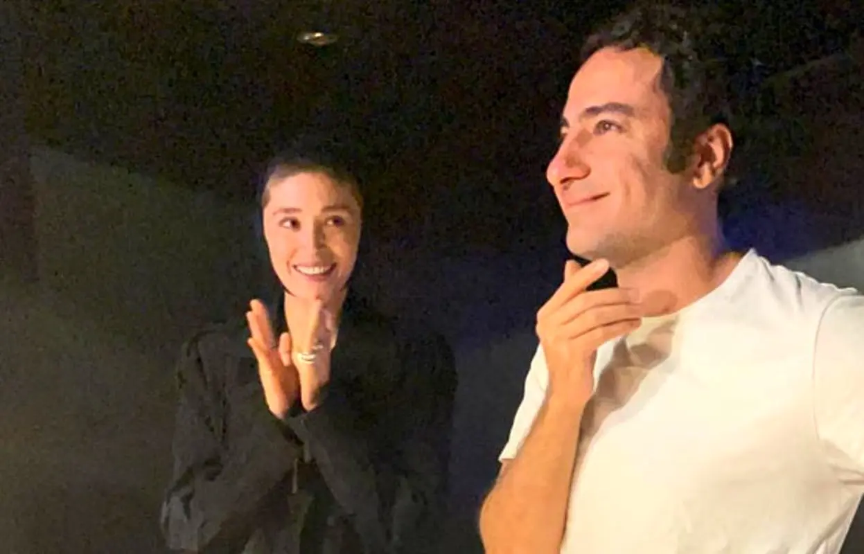 استایل مشکی نوید محمدزاده و فرشته حسینی ترکاند / زوج جذاب سینما در یک مراسم + عکس