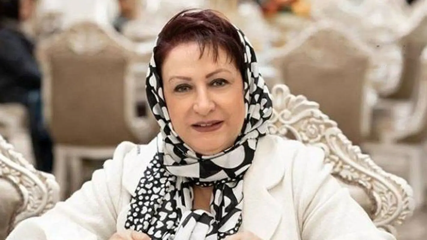 پاسخ‌های دندان شکن مریم امیرجلالی به کامنت فالورهایش / حسابی بخندید! + عکس