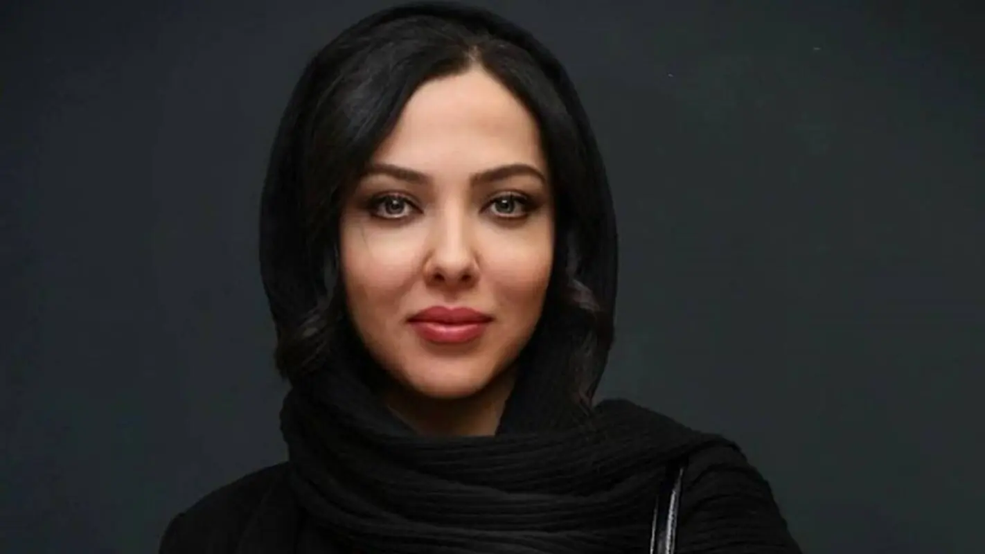 عکس باورنکردنی لیلا اوتادی / خانم بازیگر در لباس جنگ دخترانه! + عکس