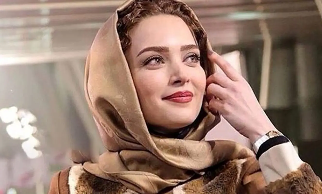 عکس شکار شده بهنوش طباطبایی در کاخ سعدآباد / استایل زمستونی بازیگر محبوب + عکس